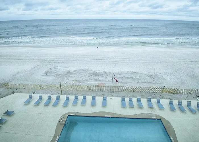 Edgewater West 53 By Albvr - Beachfront Is Perfect For Your Next Family Getaway Holiday home *
